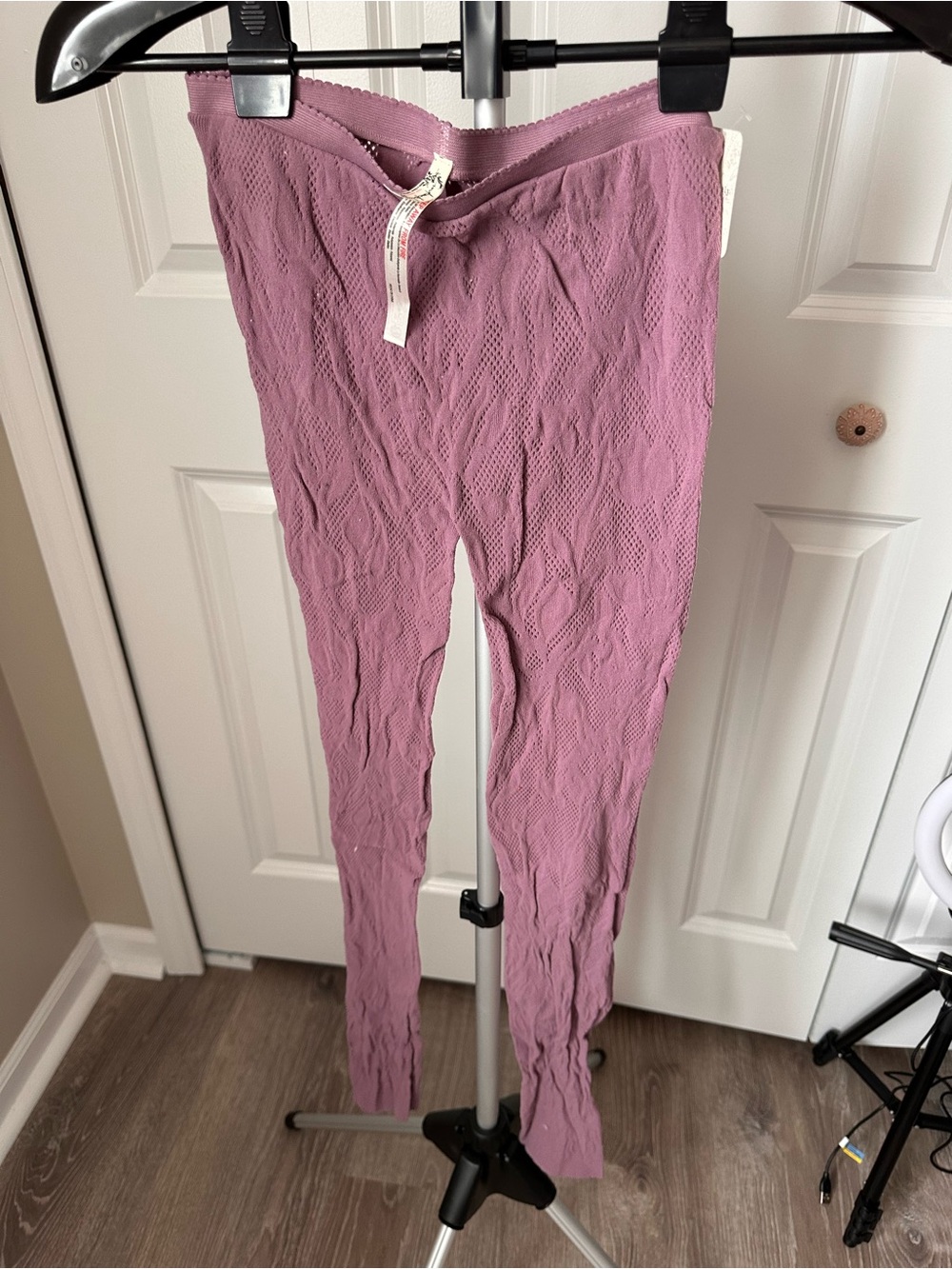 Textured Mauve Leggings
